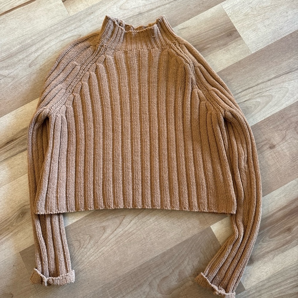 American Eagle Outfitters Ribbed Mock Neck Cropped Sweater - Camel Brown